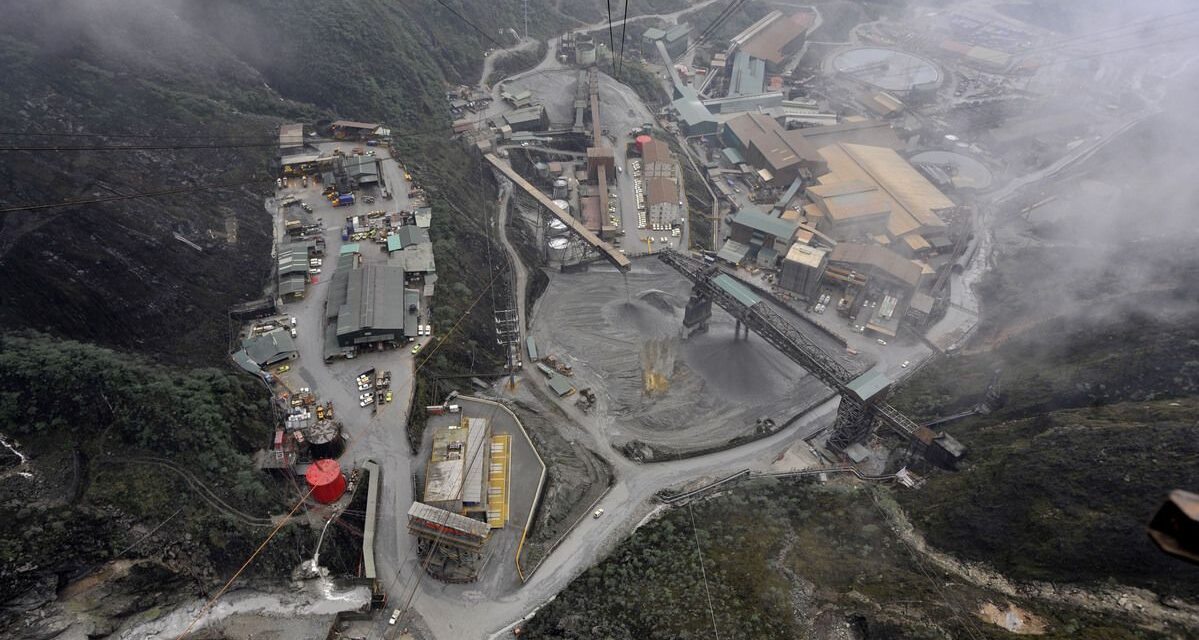 Demi Freeport, Jokowi Revisi Aturan Pengajuan Perpanjangan Kontrak Pertambangan