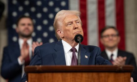 Tarif 32 Persen dari AS, Bukti Lemahnya Negosiasi Ekonomi Indonesia