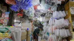 Inaplas Minta Langkah Tegas Pemerintah Atasi Serbuan Bahan Baku Plastik Impor