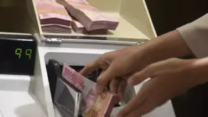 Rupiah Diperkirakan Kembali Menguat Pekan Depan, Rentang Perdagangan Dipatok Rp17.850–18.100